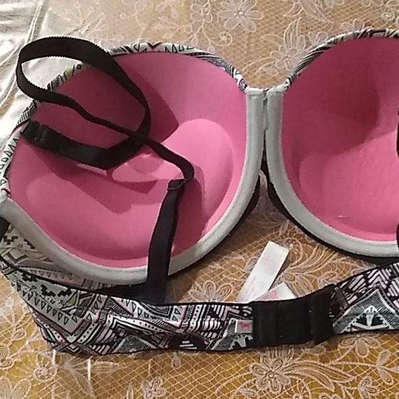 Pink Victoria's Secret Bra 34C - Picture 4 of 6